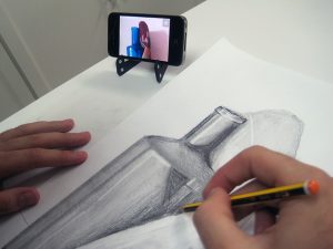 Móvil para dibujar mejor. Arte Casellas. Clases. Peparación. Presencial y online. Estudios Superiores. Grados Supeiores. Diseño 5